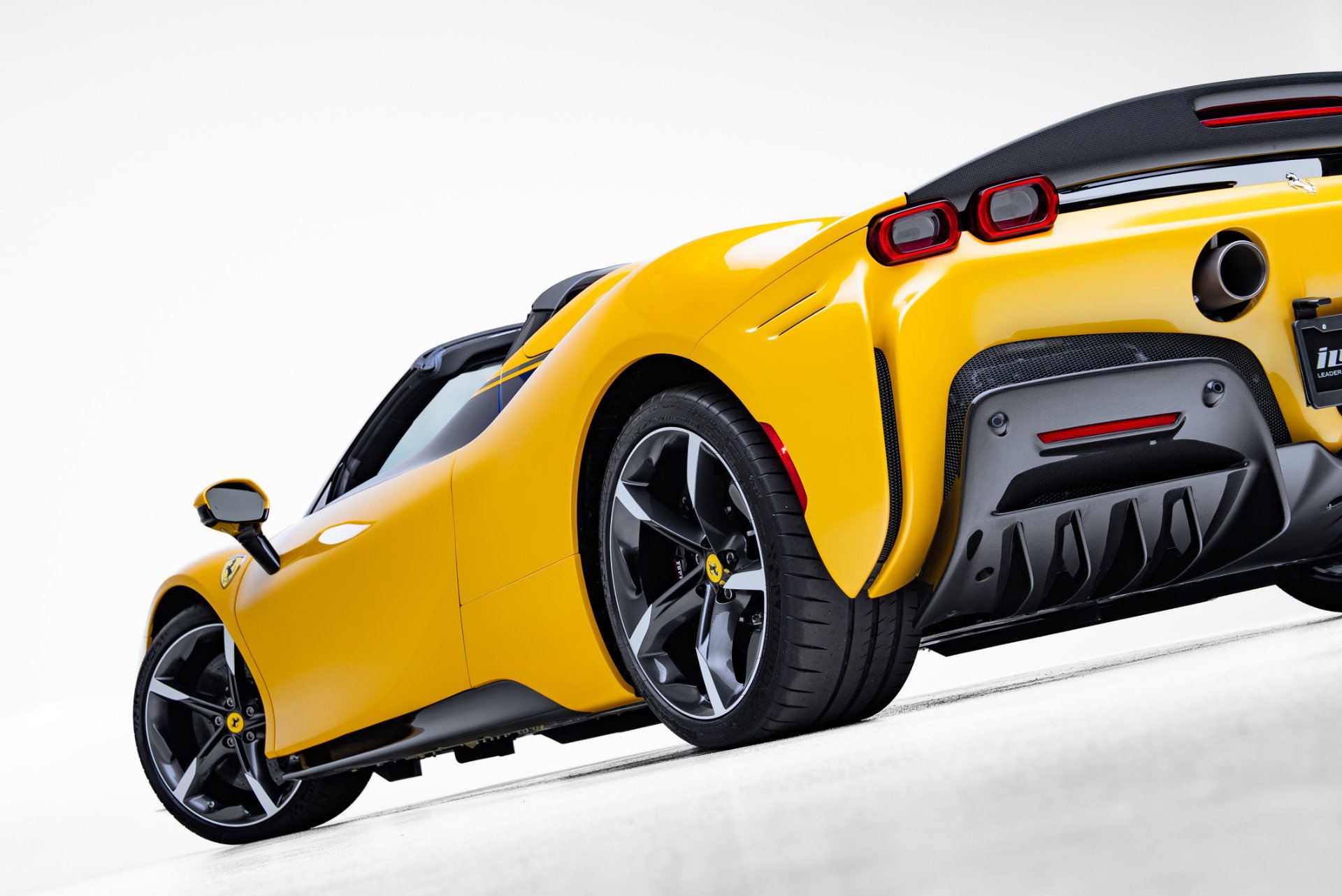Used 2023 Ferrari SF90 Spider AWD/4WD image 70