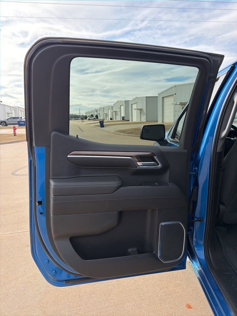 Used 2022 Chevrolet Silverado 1500 LT Trail Boss image 39