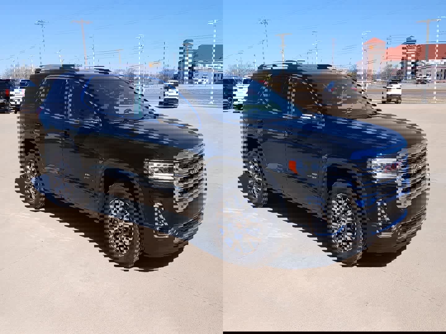 Used 2023 GMC Acadia SLT w/ Preferred Package image 12