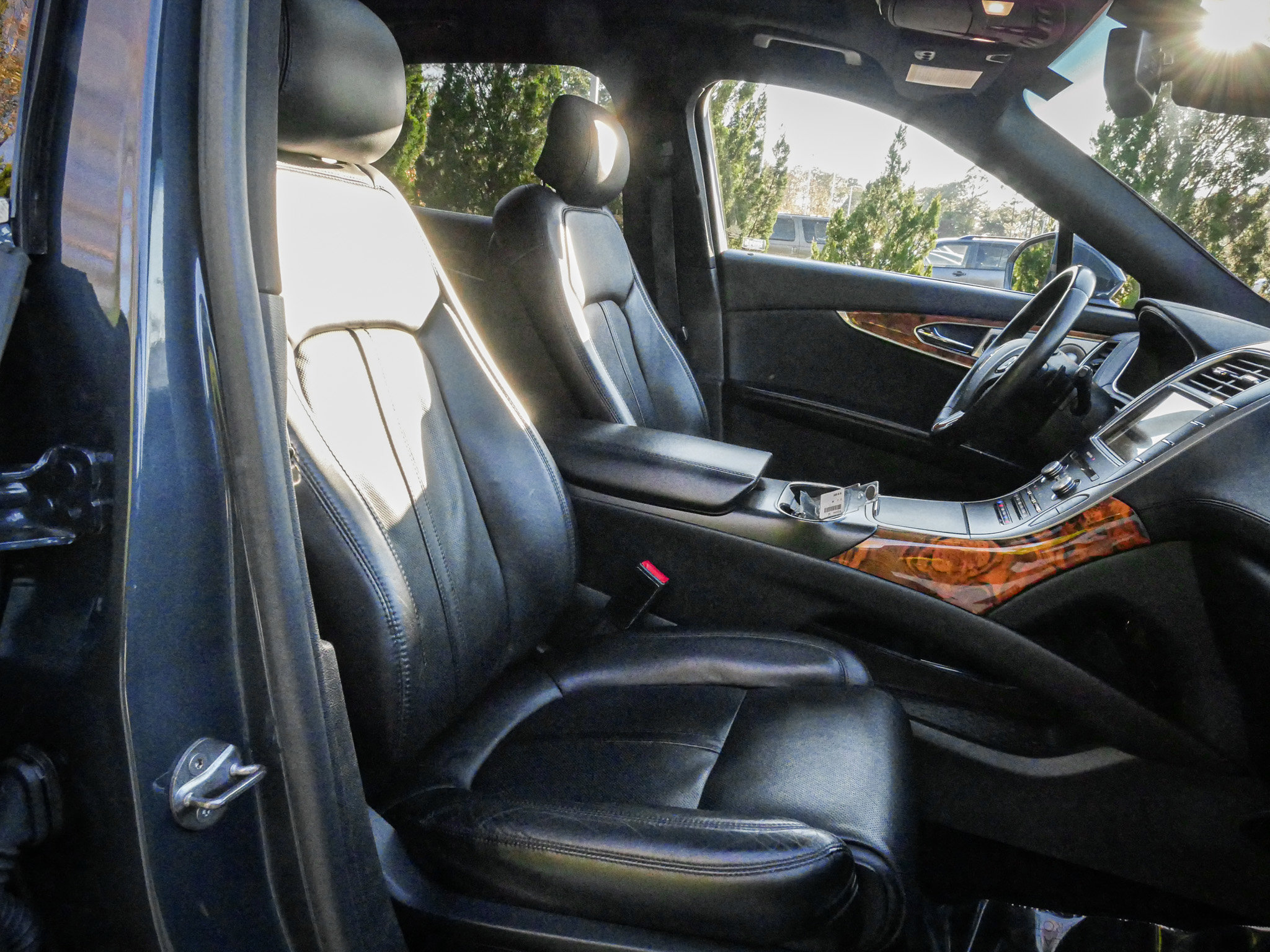 Used 2016 Lincoln MKX Reserve w/ Luxury Package image 33