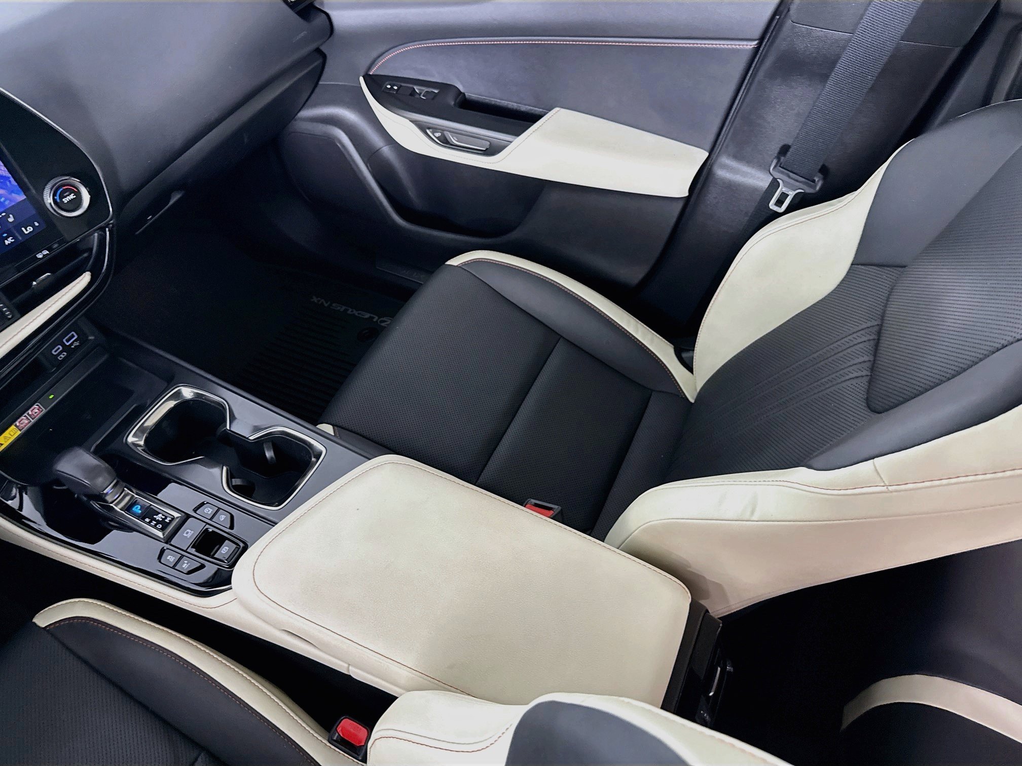 Used 2022 Lexus NX 350 AWD w/ Accessory Package 2 image 28
