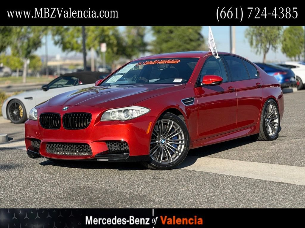 Used 2013 BMW M5 RWD image 1