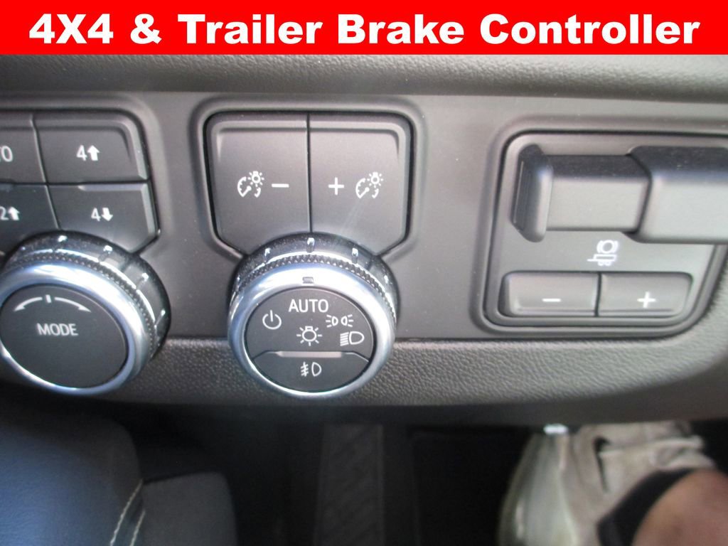 Used 2025 GMC Yukon Elevation w/ Elevation Premium Package AWD/4WD image 21
