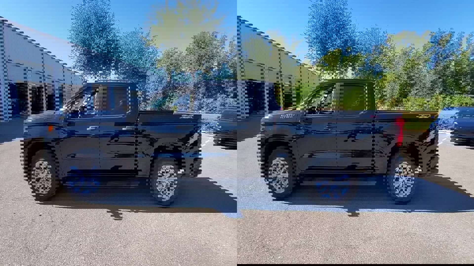 Used 2022 Chevrolet Silverado 1500 Custom w/ Safety Confidence Package image 39