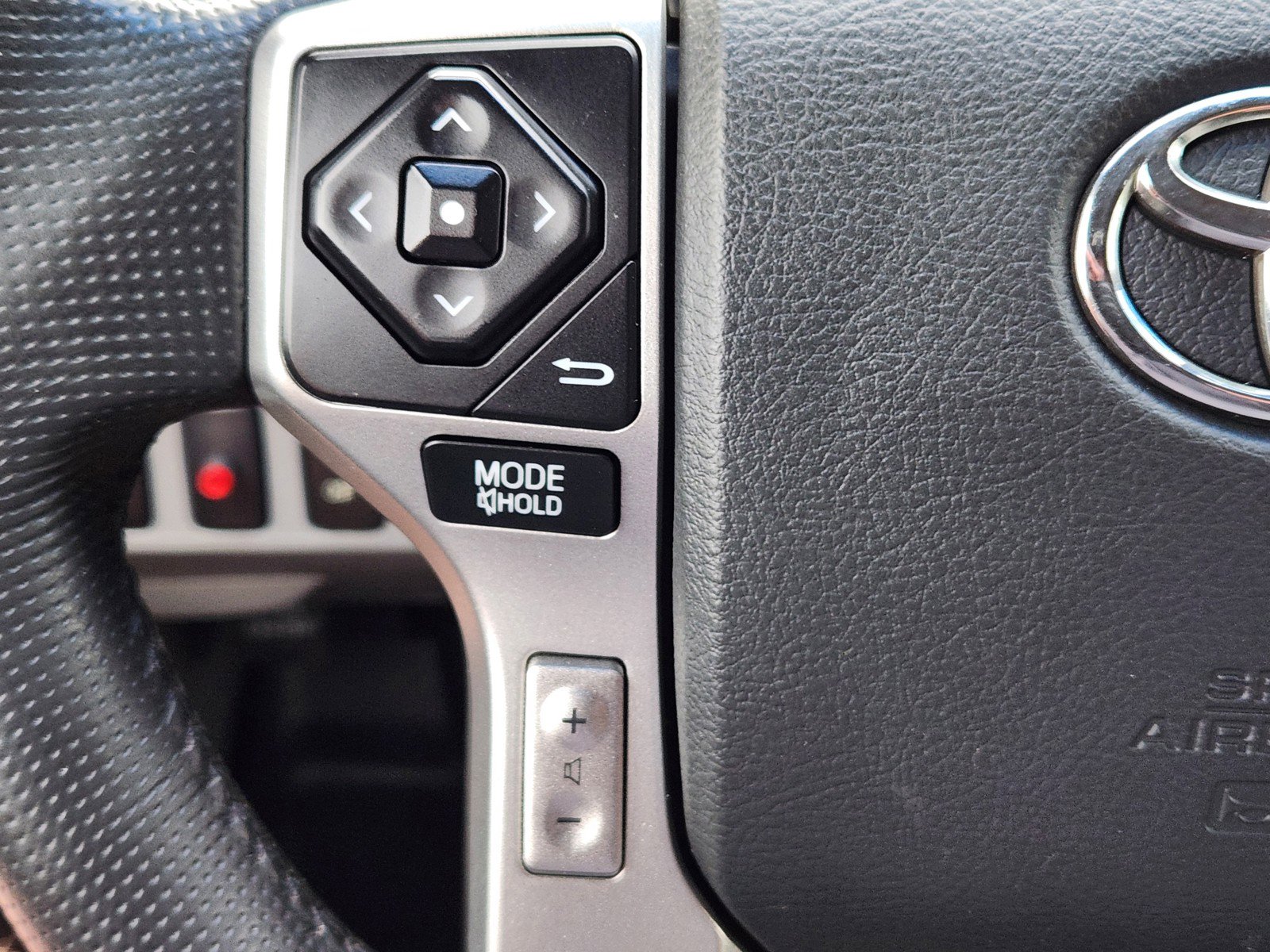 Used 2015 Toyota Tacoma PreRunner w/ SR5 Package RWD image 20