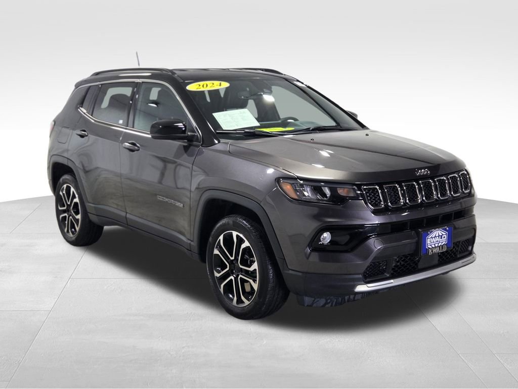 Used 2024 Jeep Compass Limited image 15