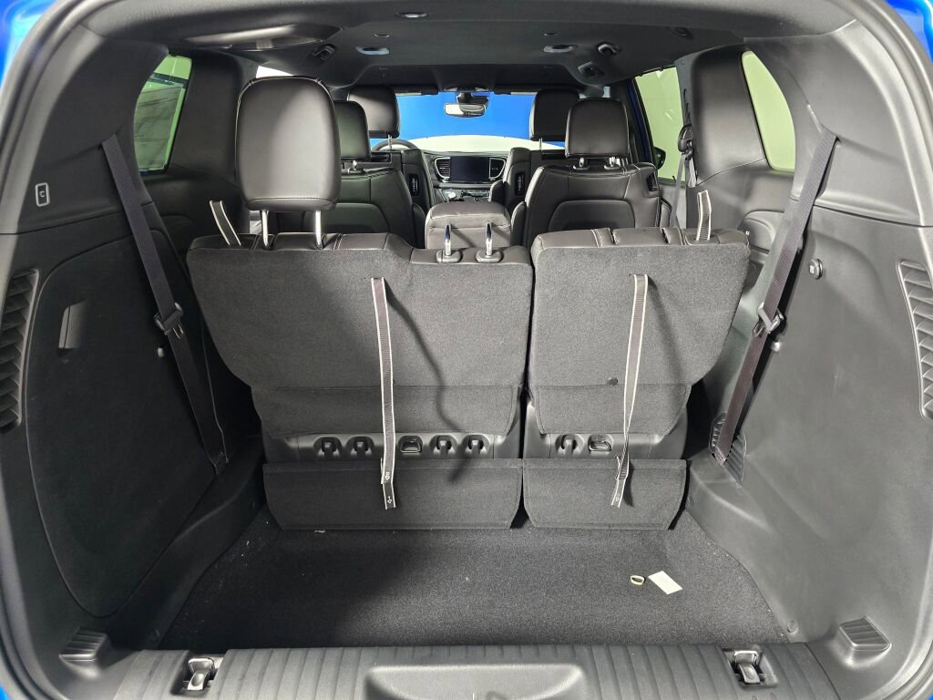 New 2026 Chrysler Pacifica Select AWD/4WD image 17