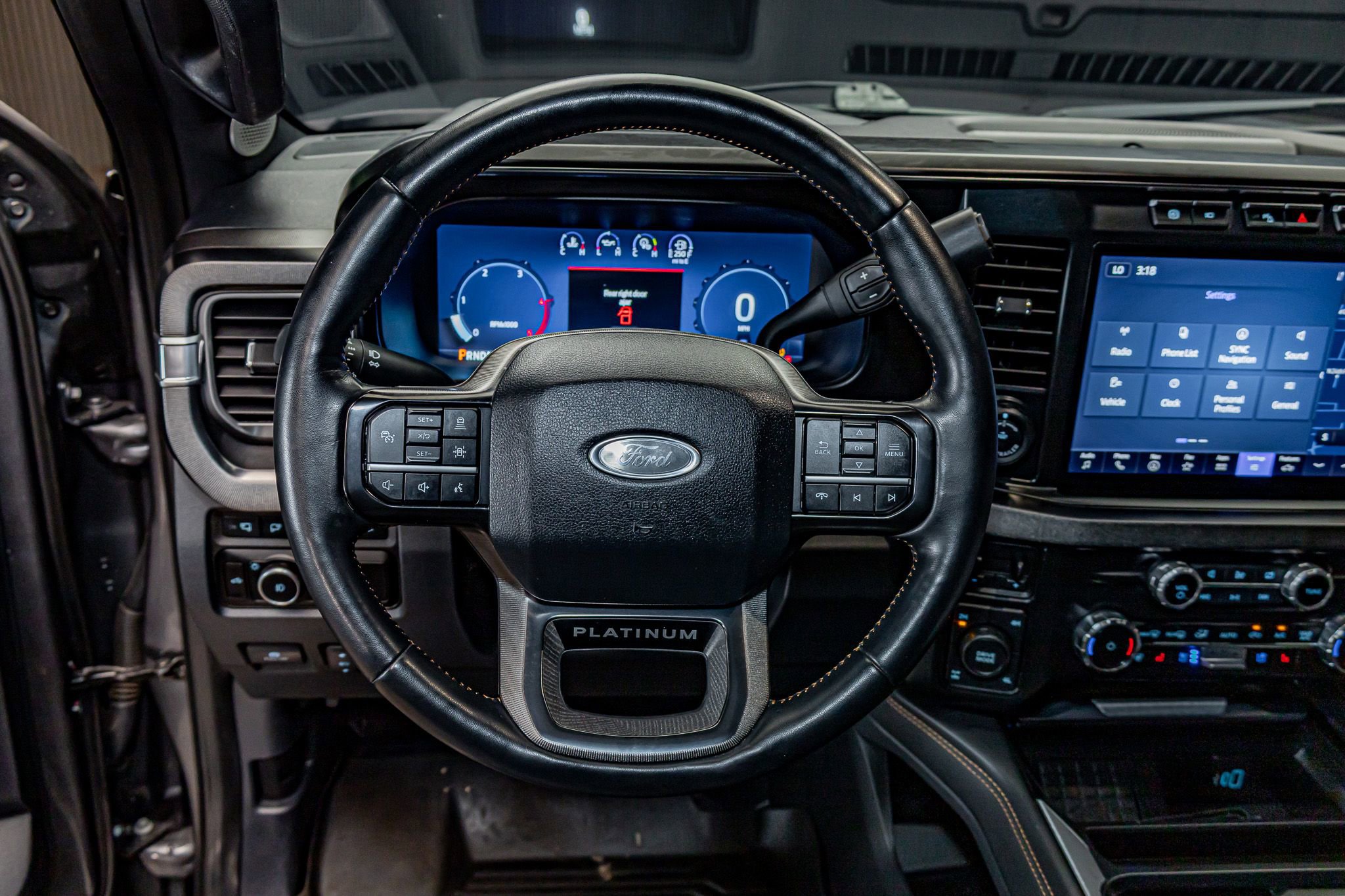 Used 2024 Ford F350 Platinum AWD/4WD image 18