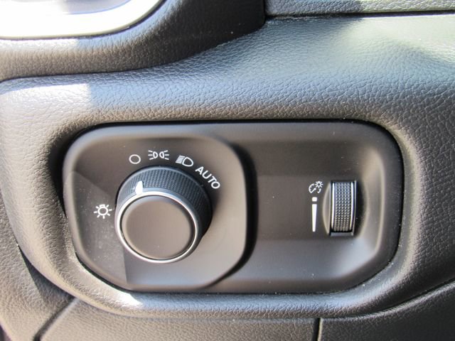 Used 2022 RAM 4500 SLT w/ Quick Order Package 2YG SLT AWD/4WD image 29