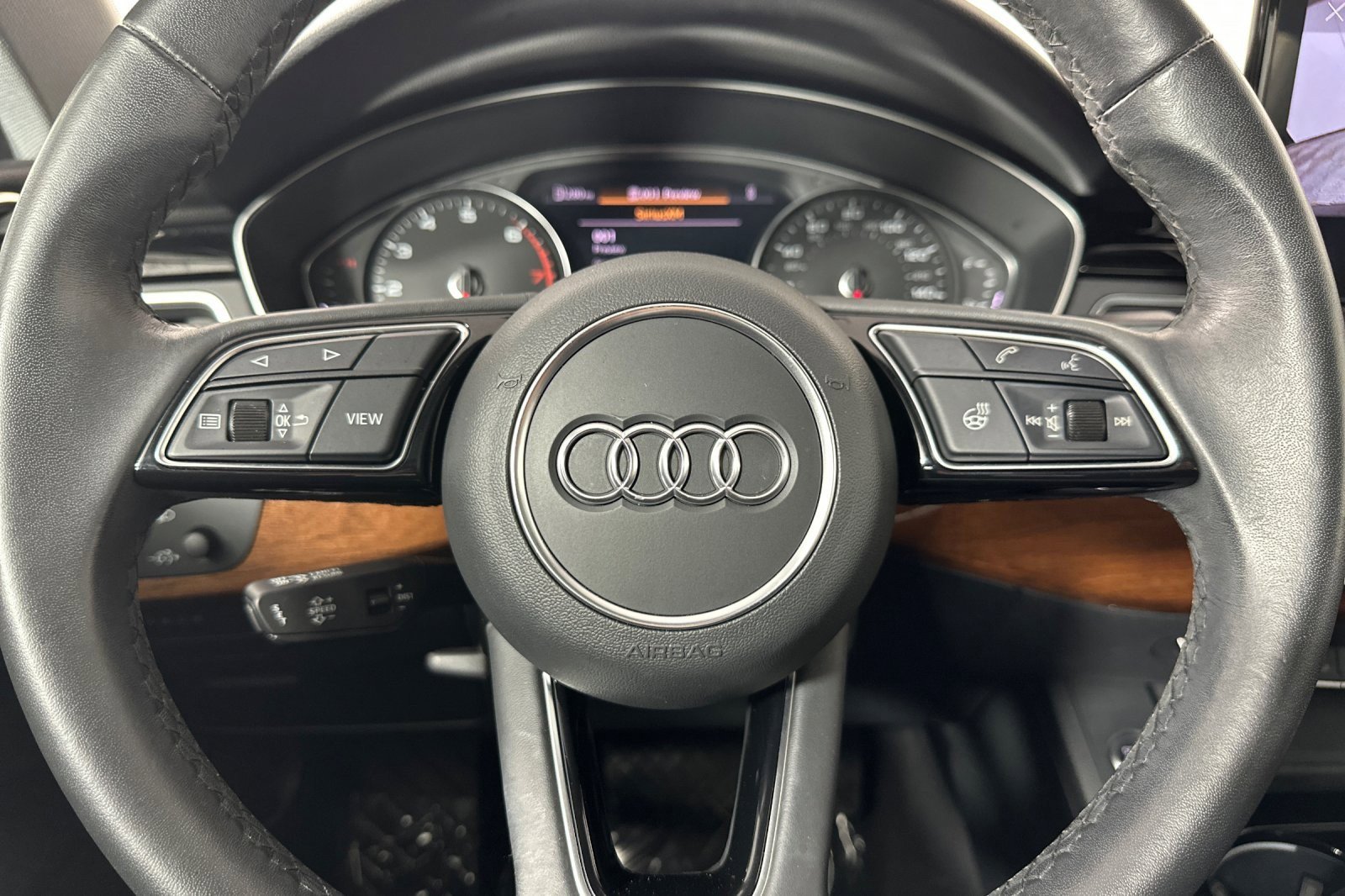 Used 2023 Audi A4 2.0T Premium w/ Convenience Package image 20