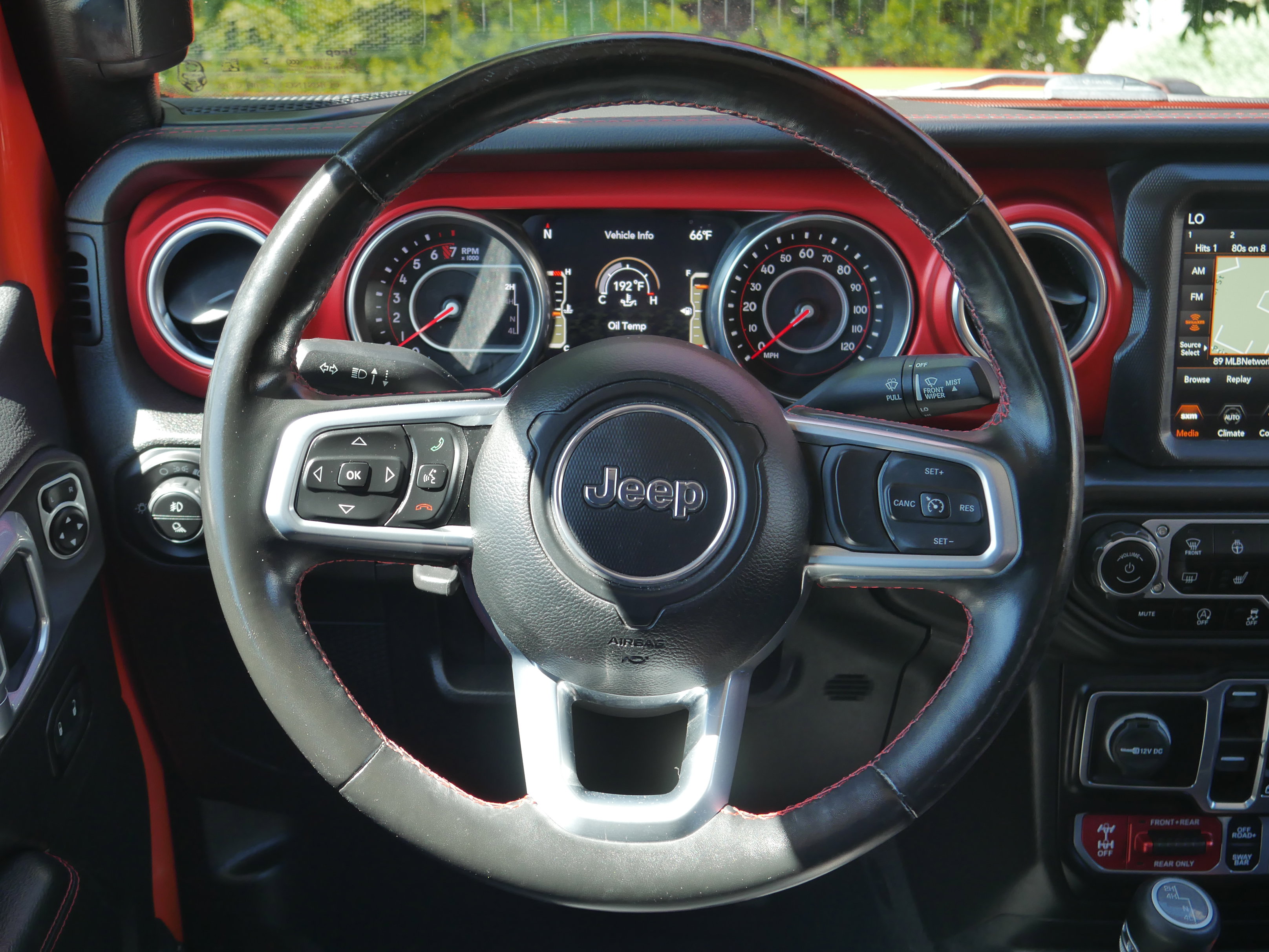 Used 2020 Jeep Gladiator Rubicon AWD/4WD image 6