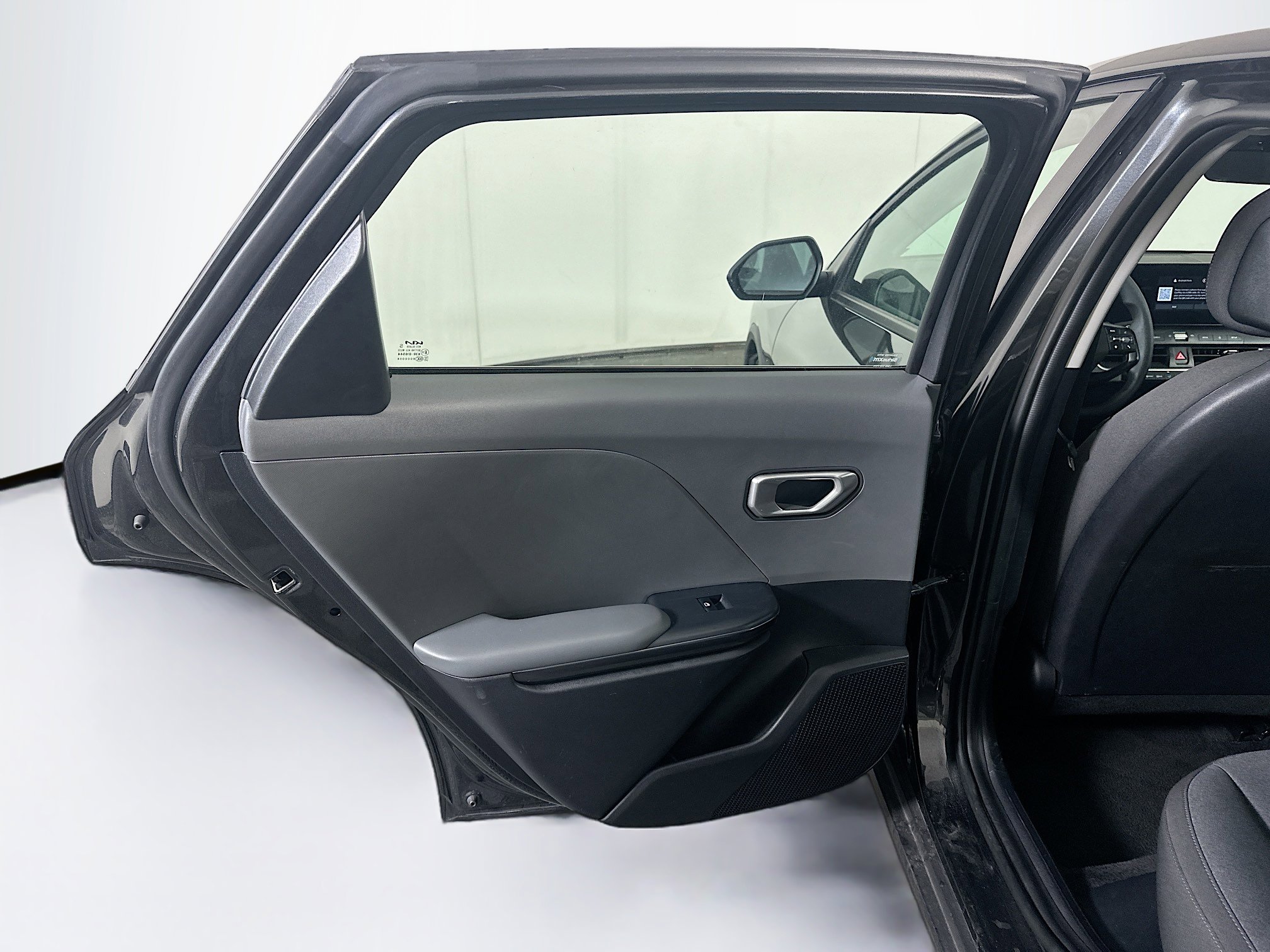 Used 2025 Kia K4 LXS image 27