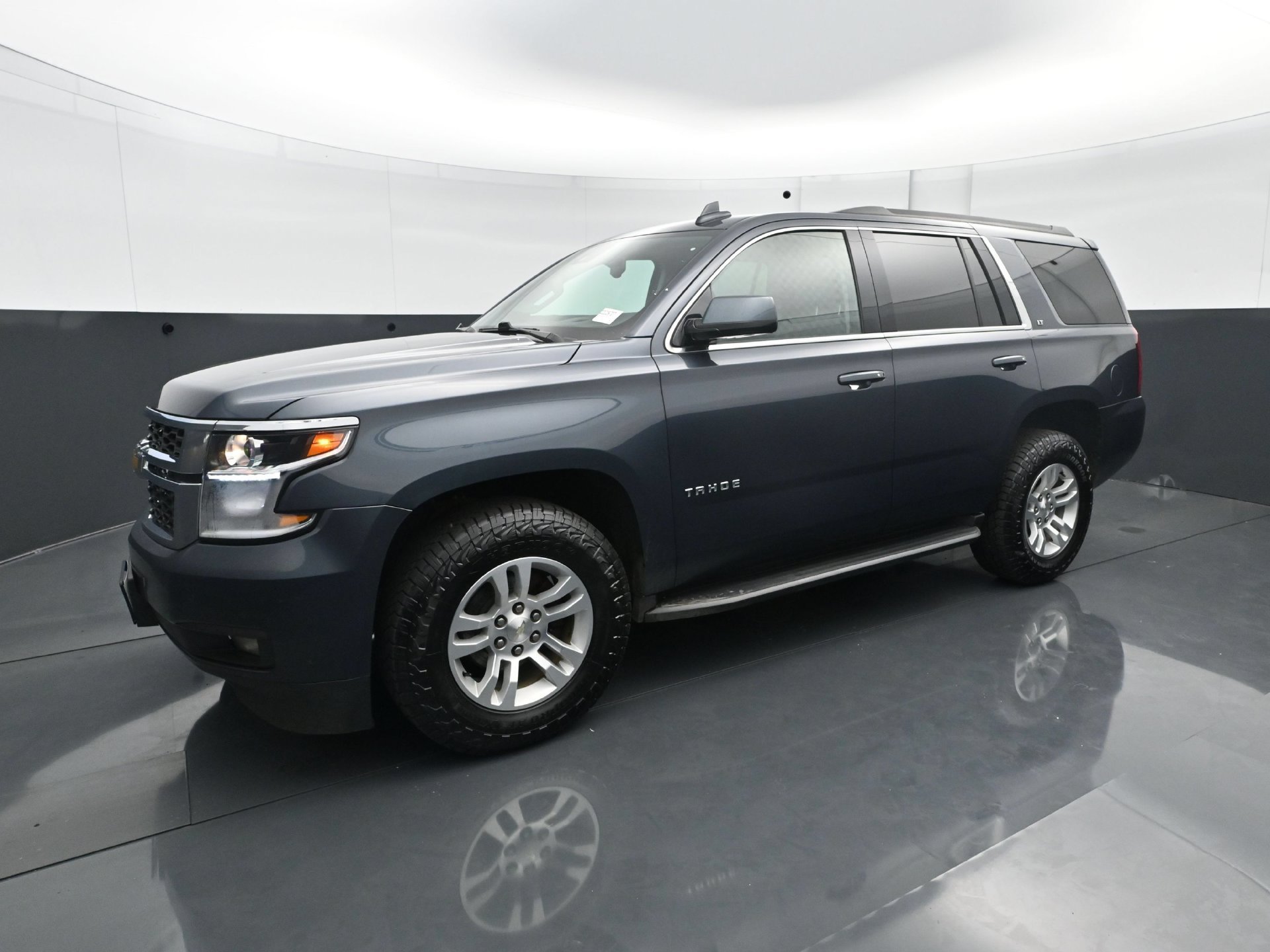 Used 2020 Chevrolet Tahoe LT AWD/4WD image 2