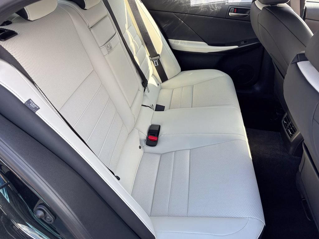 Used 2025 Lexus IS 350 F Sport AWD/4WD image 39