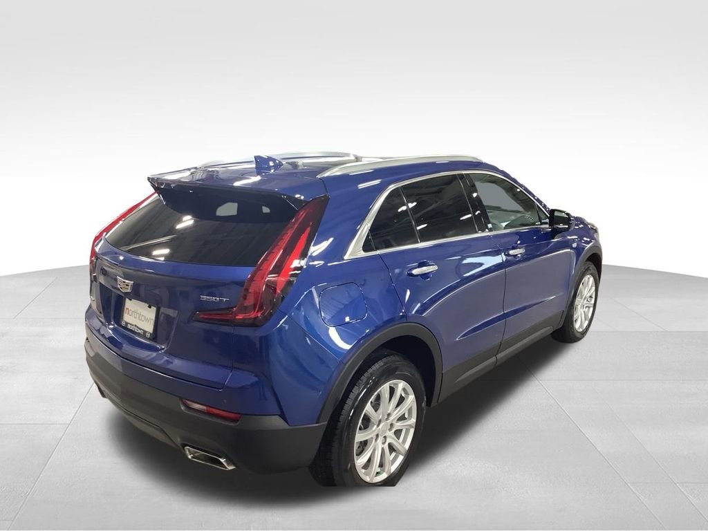 Used 2021 Cadillac XT4 Luxury w/ Cold Weather Package AWD/4WD image 25