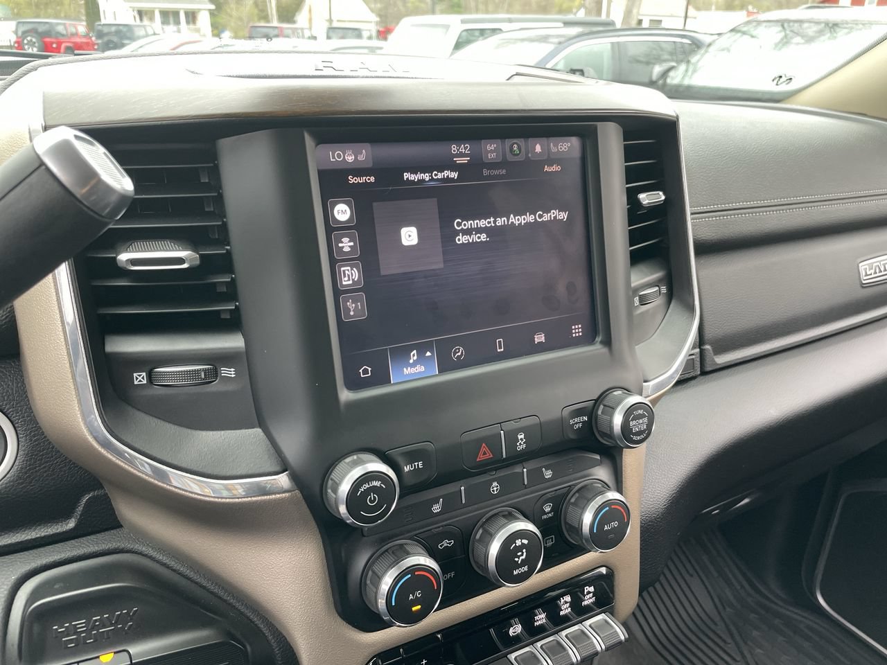 Used 2022 RAM 2500 Laramie AWD/4WD image 16