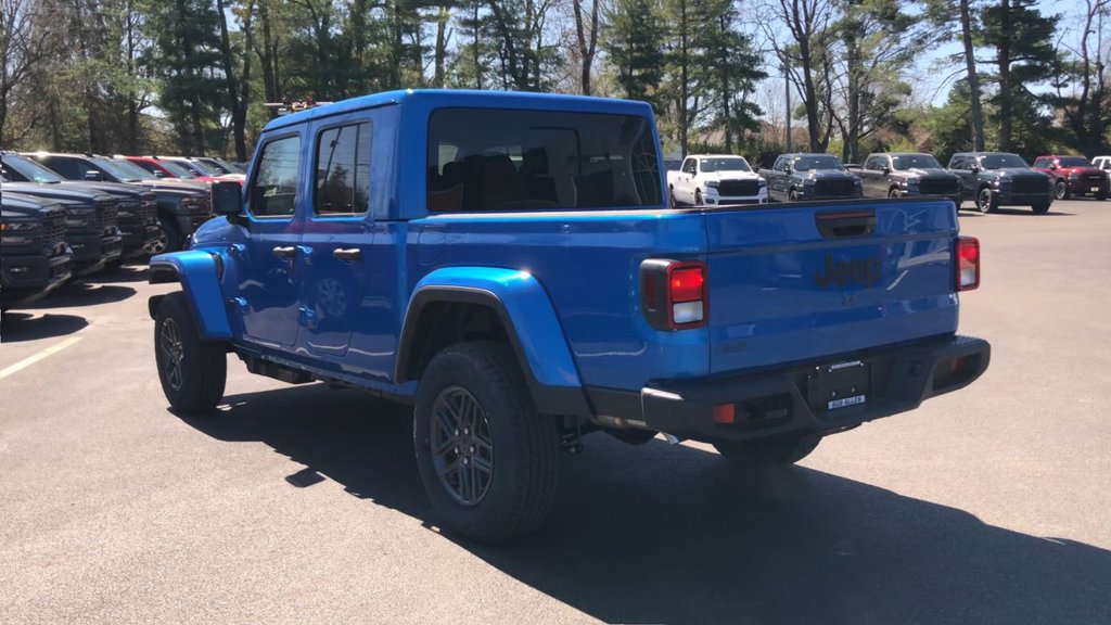 New 2026 Jeep Gladiator Sport AWD/4WD image 6