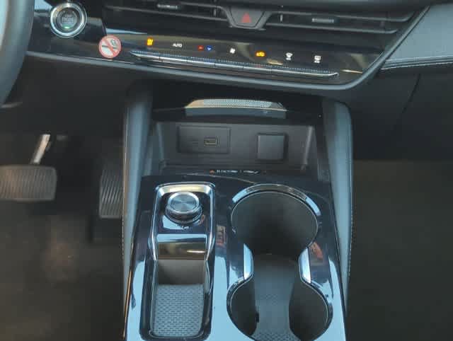 Used 2024 Buick Envision Preferred AWD/4WD image 19