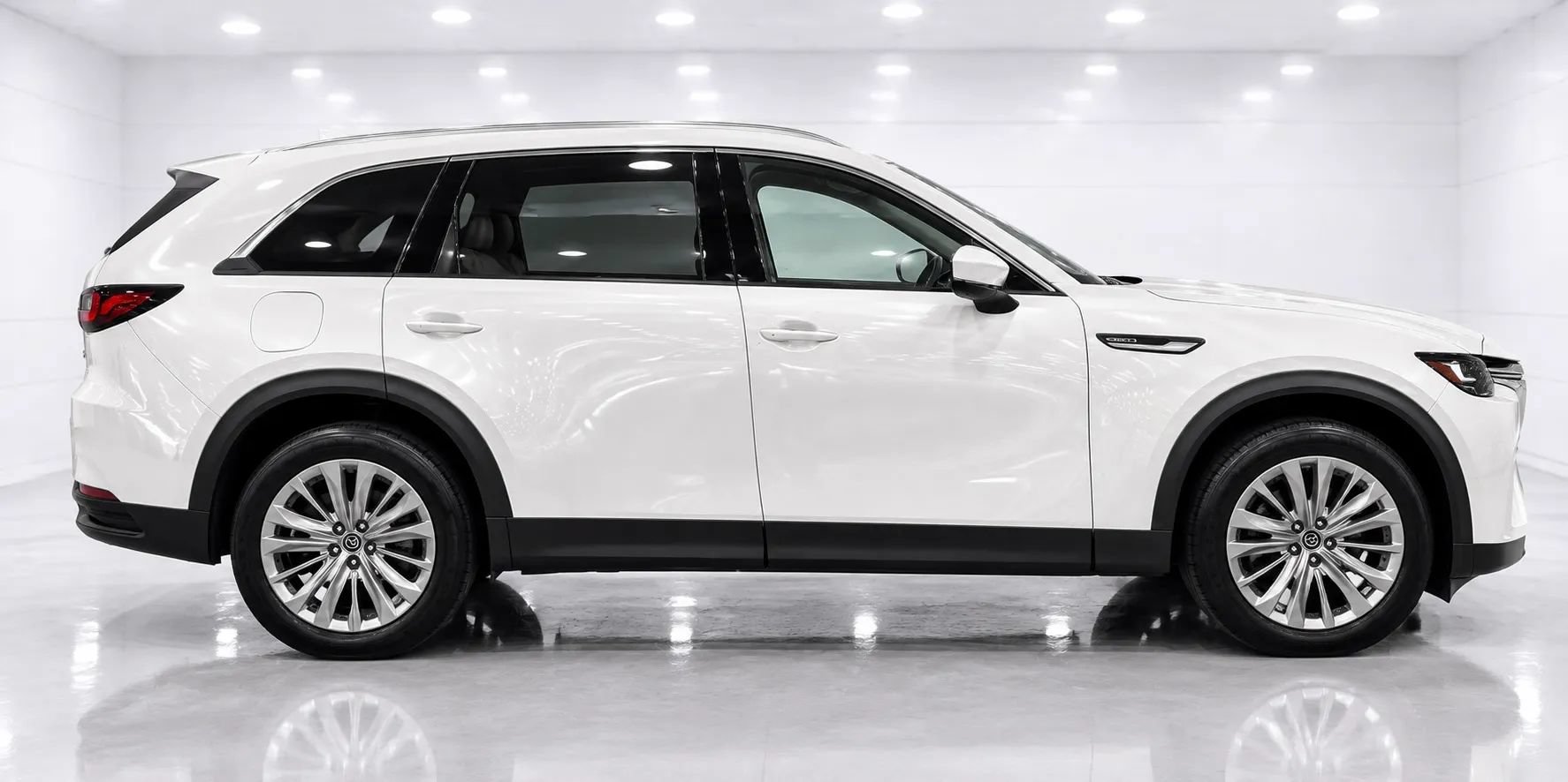 Used 2024 MAZDA CX-90 Plug-In Hybrid w/ Preferred AWD/4WD image 6