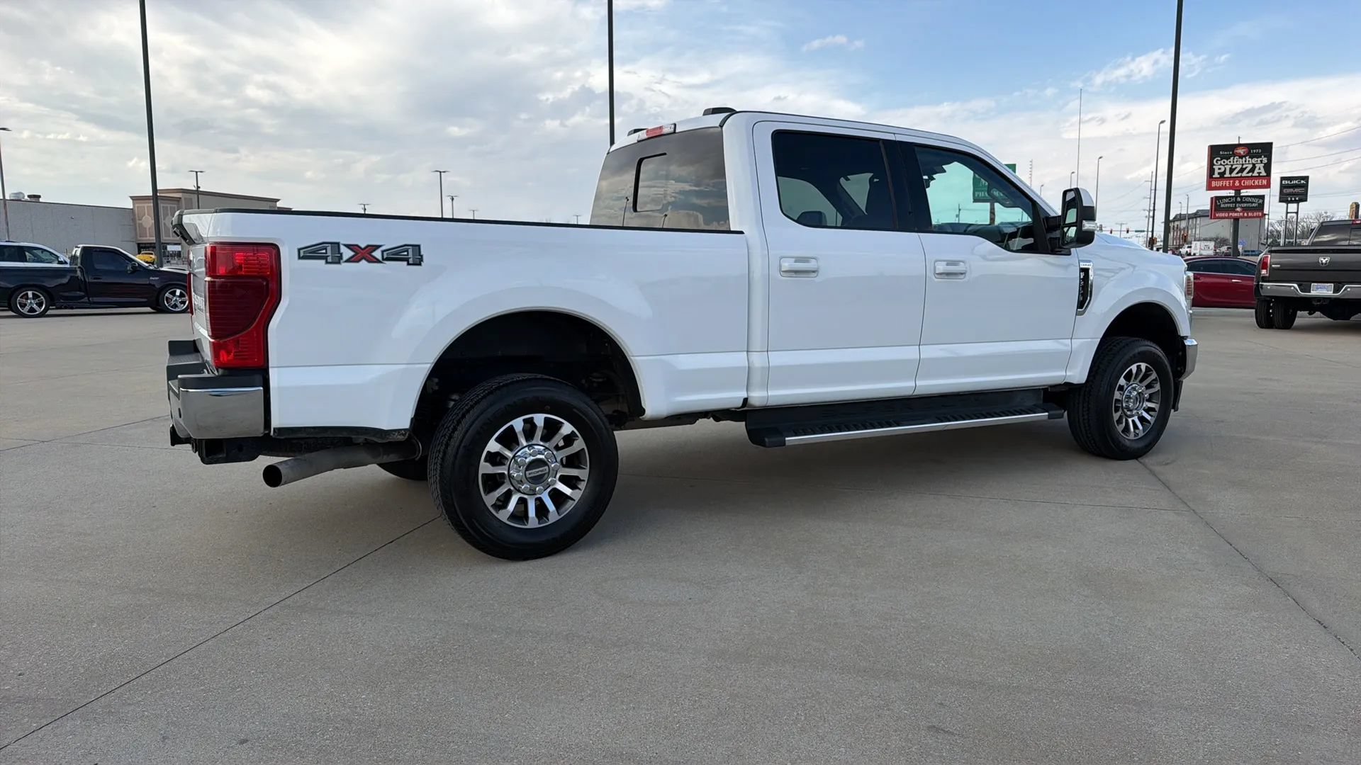 Used 2020 Ford F350 Lariat w/ Lariat Value Package AWD/4WD image 24