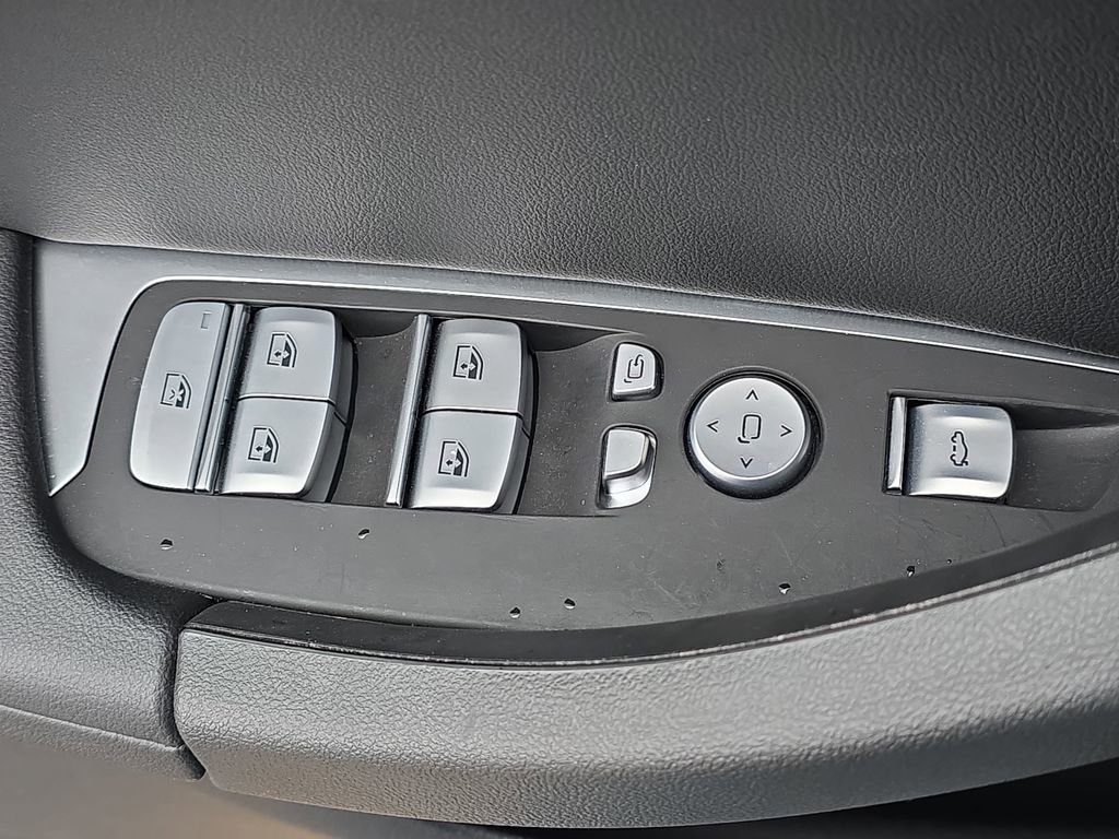 Used 2024 BMW X3 xDrive30i w/ Premium Package image 32