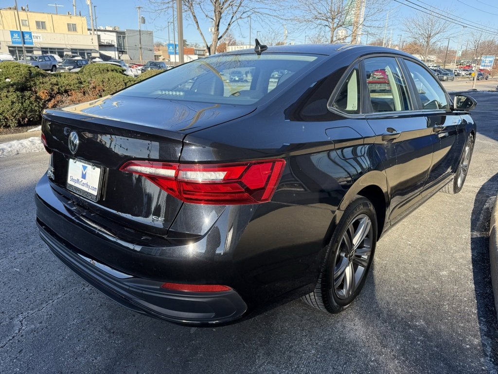 Used 2024 Volkswagen Jetta SE image 11