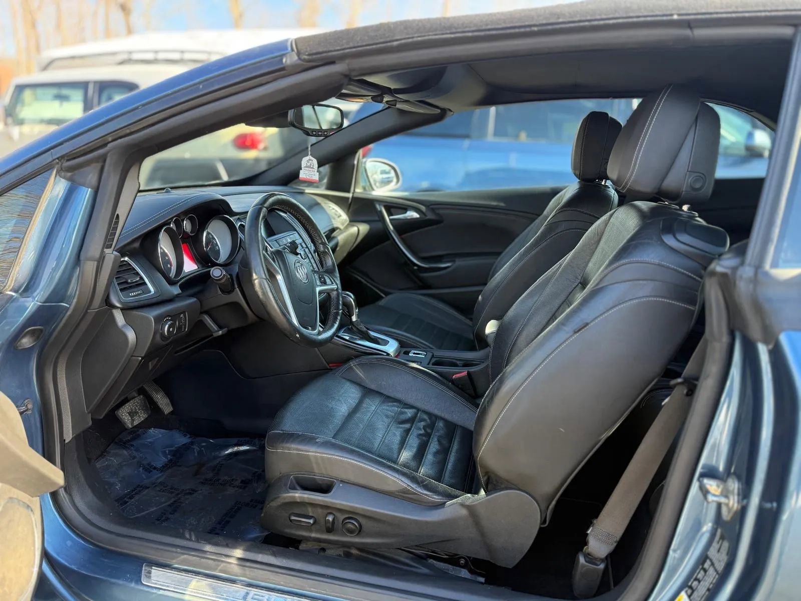 Used 2016 Buick Cascada Premium image 8