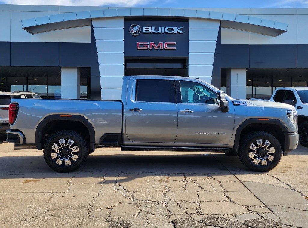 New 2026 GMC Sierra 2500 Denali w/ Denali Reserve Package image 2