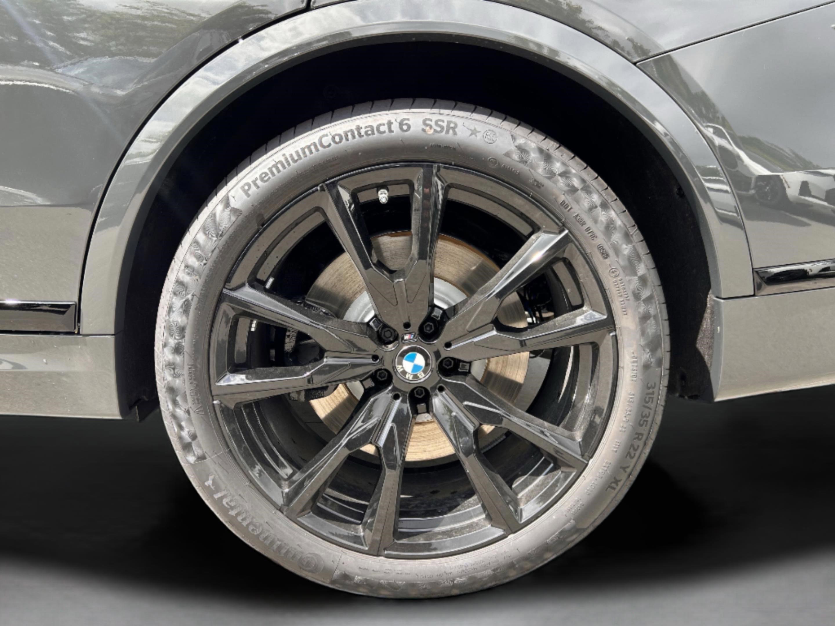 Used 2026 BMW X7 M60i image 7