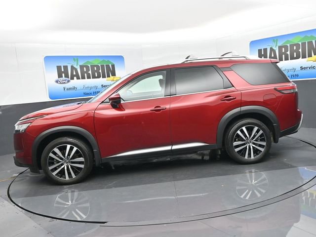 Used 2024 Nissan Pathfinder Platinum w/ Cargo Package image 2