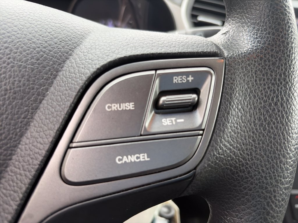 Used 2018 Hyundai Santa Fe SE w/ Cargo Package FWD image 34
