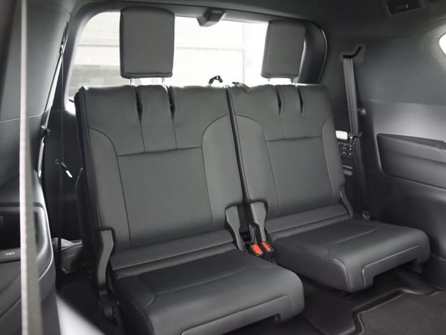 New 2026 Lexus LX 600 4WD w/ Luxury Package image 24