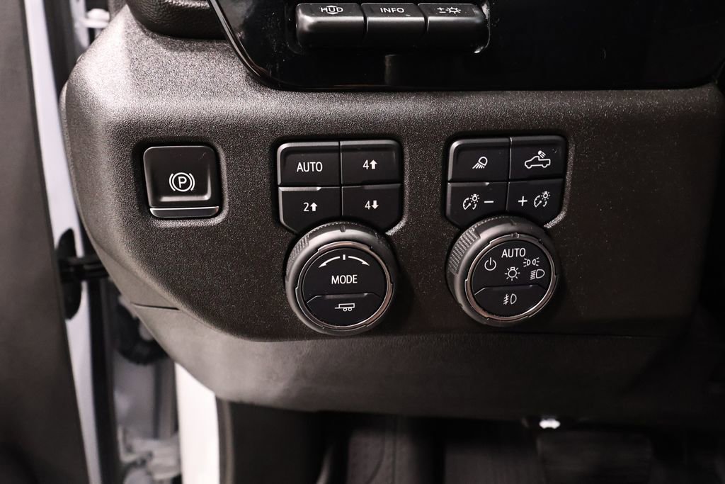 Used 2025 Chevrolet Silverado 2500 High Country w/ High Country Premium Package image 27