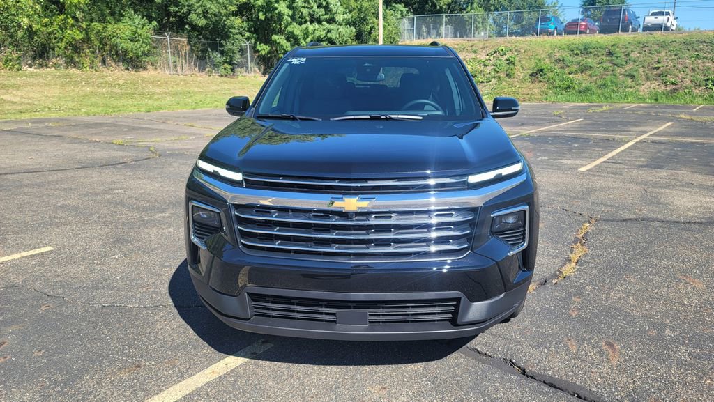 New 2026 Chevrolet Traverse LT w/ LPO, Floor Liner Package image 4
