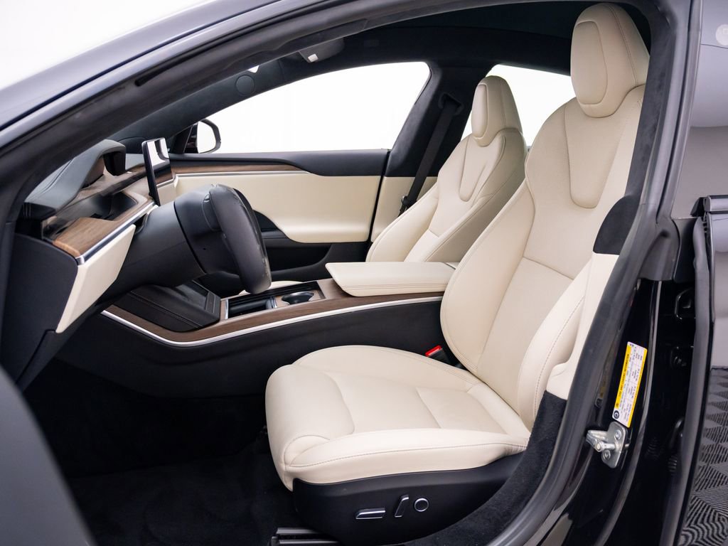Used 2023 Tesla Model S Standard Range image 14