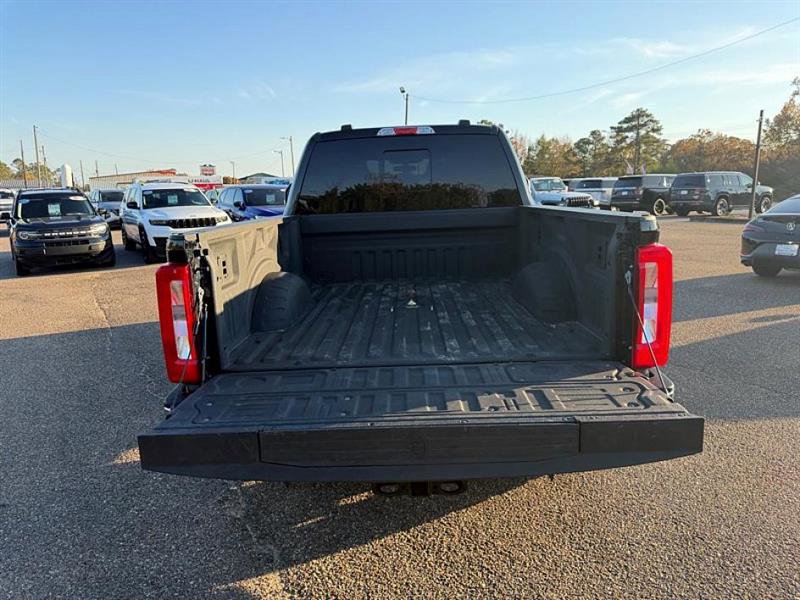 Used 2024 Ford F250 XLT w/ FX4 Off-Road Package image 12