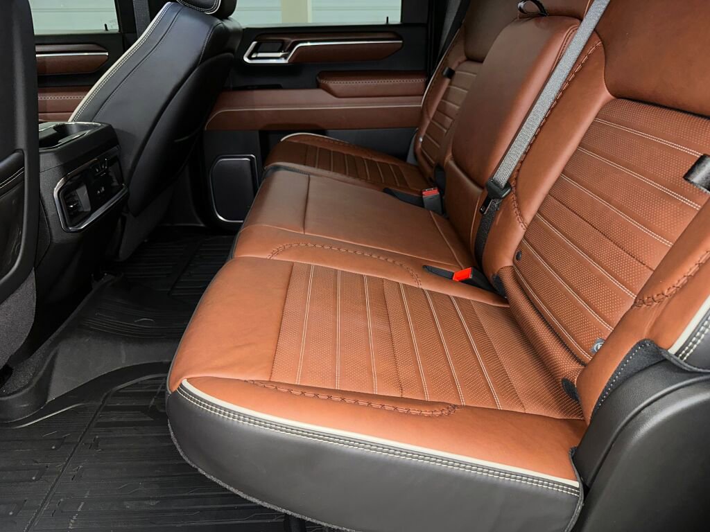 Certified 2025 GMC Sierra 2500 Denali Ultimate w/ Max Trailering Package image 24