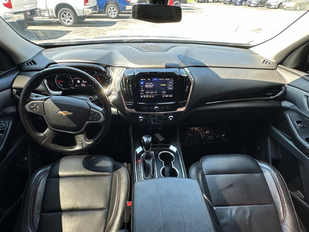 Used 2021 Chevrolet Traverse LT w/ LT Premium Package FWD image 26