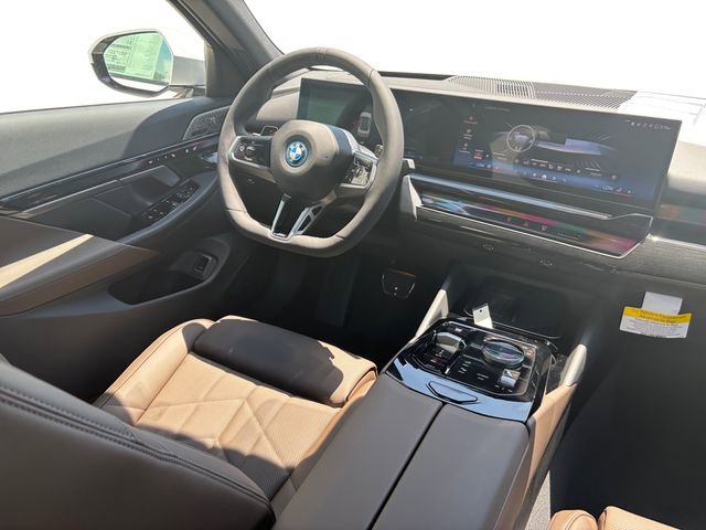 New 2026 BMW 550e xDrive image 26