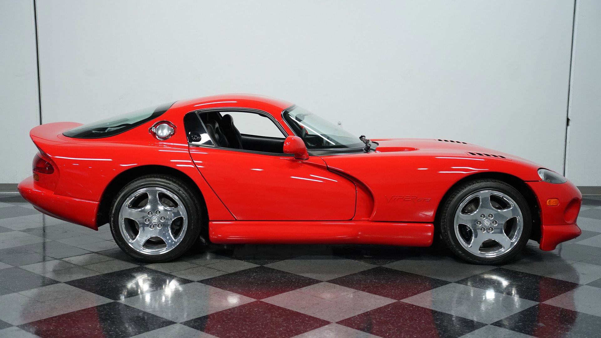 Used 2001 Dodge Viper GTS image 12