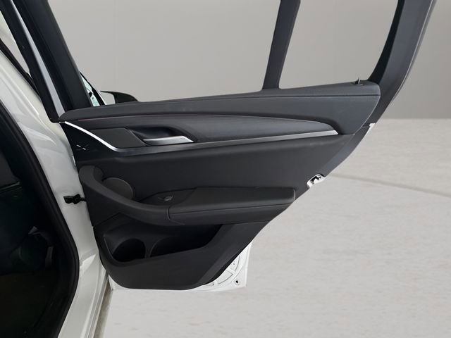 Used 2024 BMW X4 M40i w/ Premium Package image 37