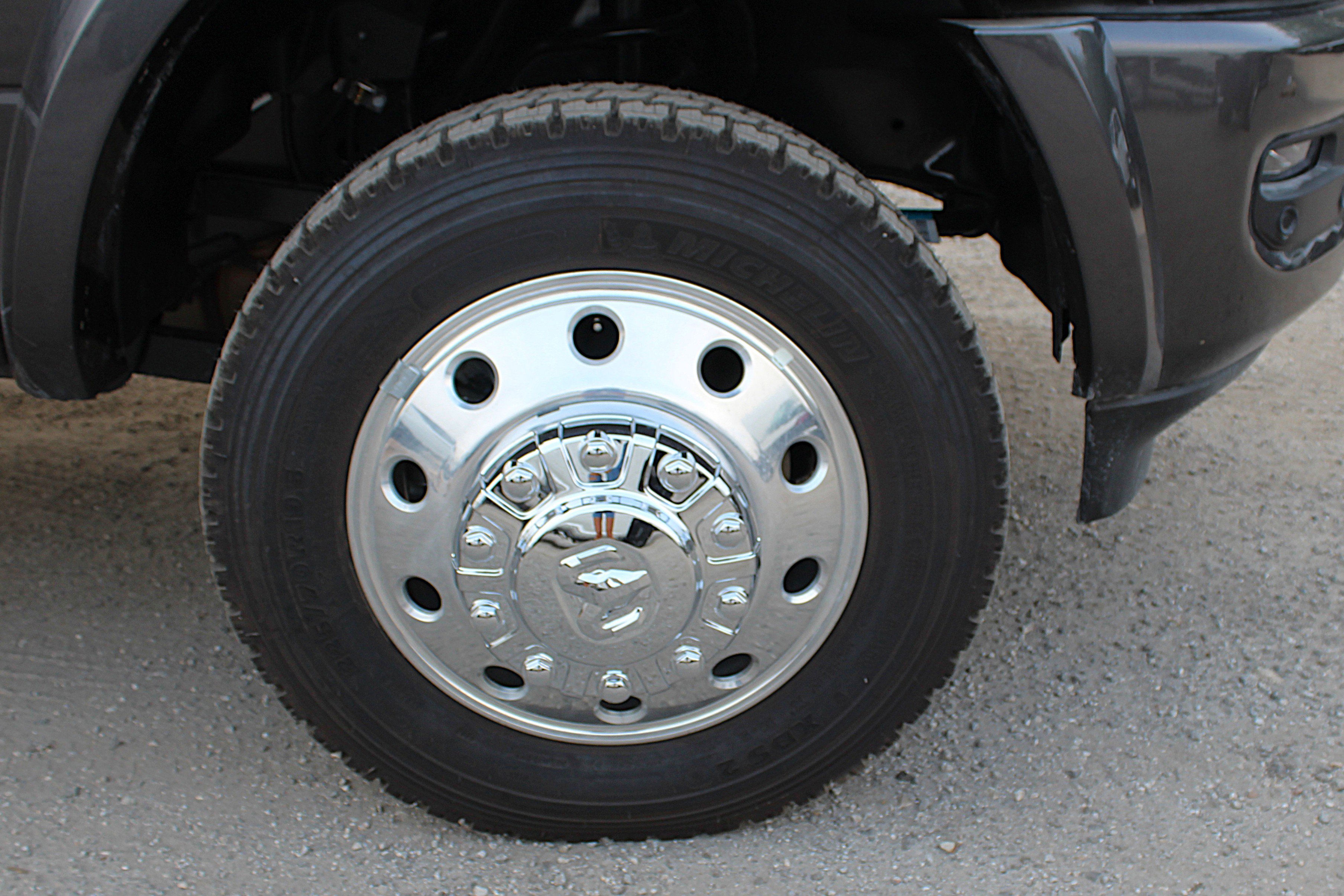 New 2026 RAM 5500 4x4 Crew Cab image 5