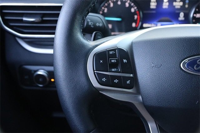 Used 2021 Ford Explorer XLT w/ Equipment Group 202A image 13