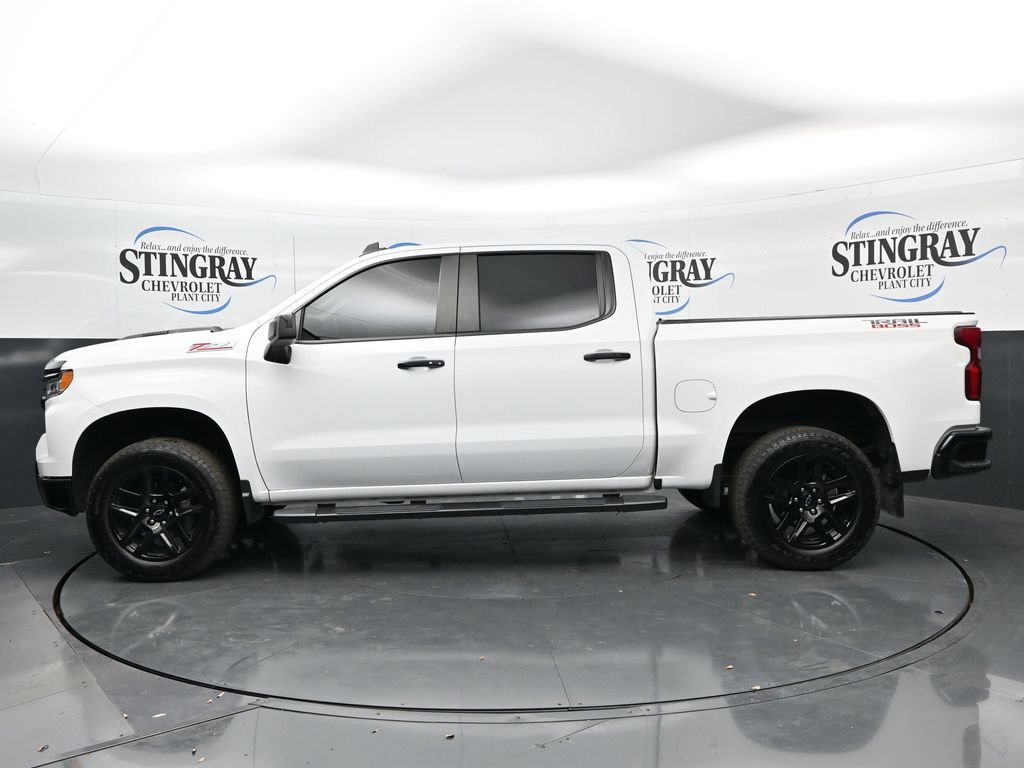 Used 2022 Chevrolet Silverado 1500 LT Trail Boss w/ LPO, Dark Essentials Package AWD/4WD image 4