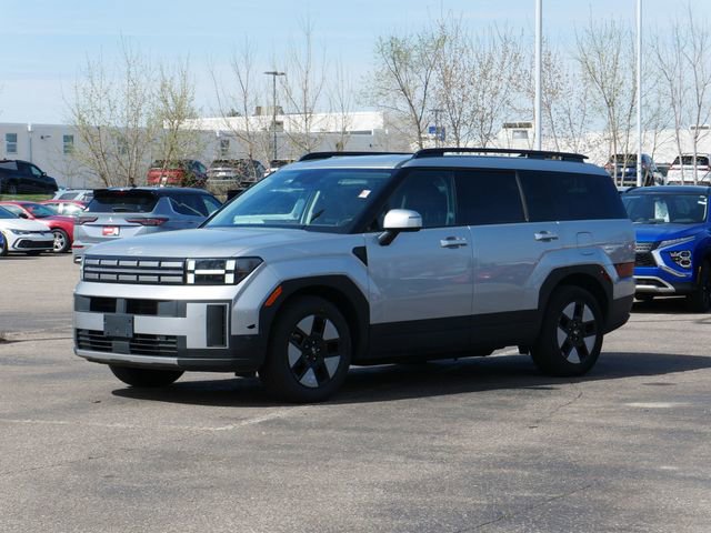 Used 2025 Hyundai Santa Fe SEL FWD image 2