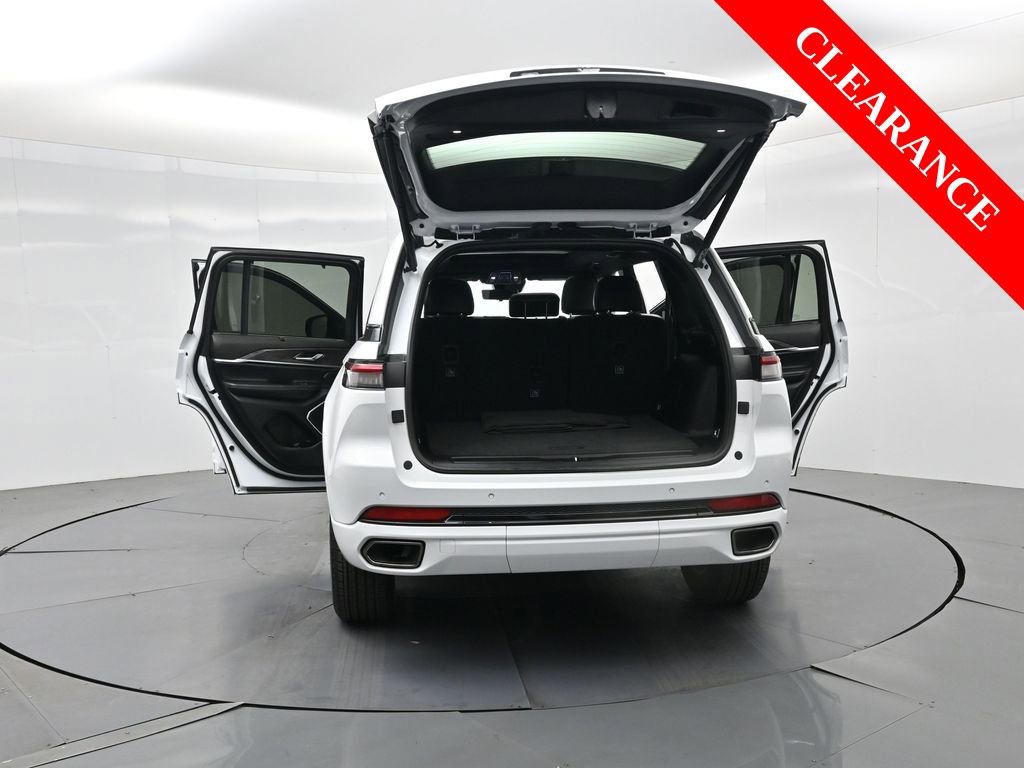 Used 2025 Jeep Grand Cherokee Limited 4xe image 40