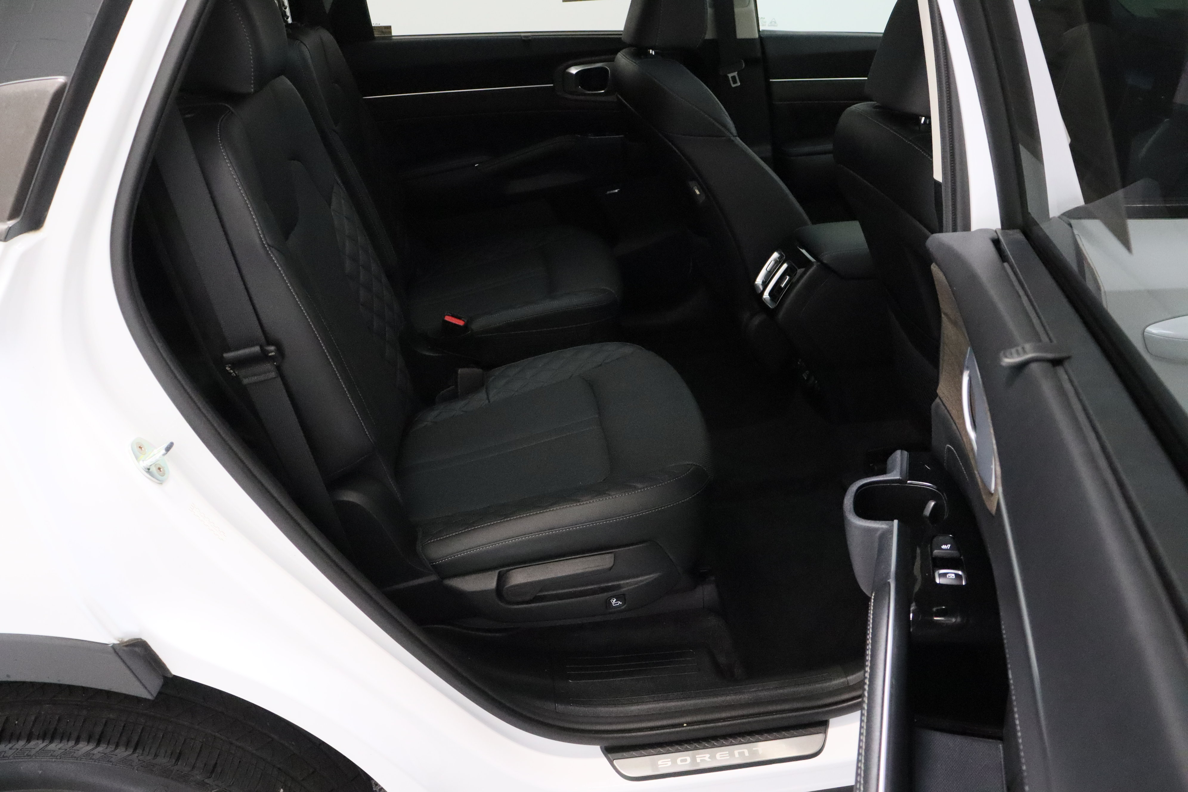 Used 2023 Kia Sorento SX Prestige AWD/4WD image 39
