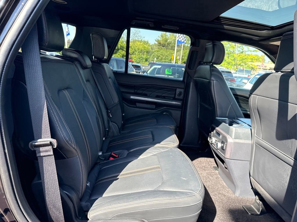 Certified 2022 Ford Expedition Platinum image 12