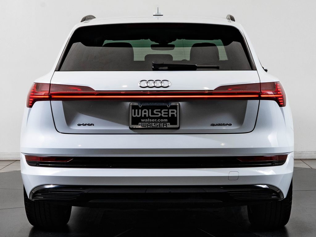 Used 2021 Audi e-tron Premium w/ Convenience Plus Package AWD/4WD image 7