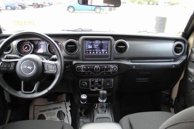 Used 2022 Jeep Gladiator Sport image 10